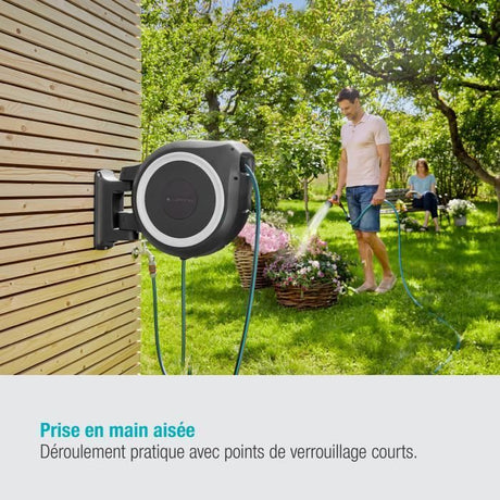 GARDENA Dévidoir automatique mural RollUp M/L liseret blanc – Longueur 25m – Ř13mm – Kit complet – Garantie 5 ans (18622-20)