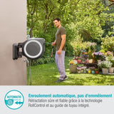 GARDENA Dévidoir automatique mural RollUp M/L liseret blanc – Longueur 25m – Ř13mm – Kit complet – Garantie 5 ans (18622-20)