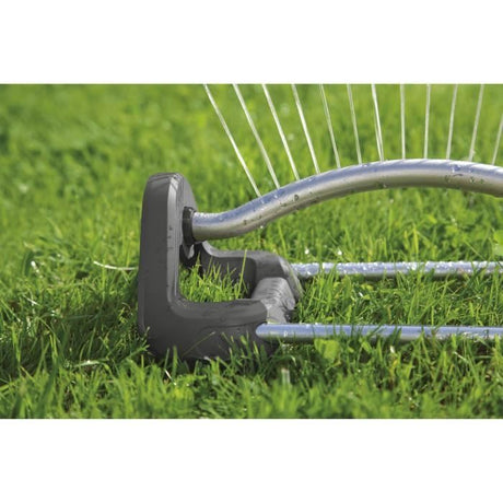 Arroseur oscillant Aqua S - GARDENA - Surface 220m˛ - Portée 17m max - Résistant UV et gel - Garantie 5 ans