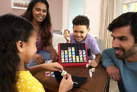 Mattel Games - UNO-Quatro-Jeu pour adulte, soirée en famille et soirée jeux HPF82