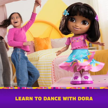Poupée Dora Danse Avec Moi Dora L'Exploratrice