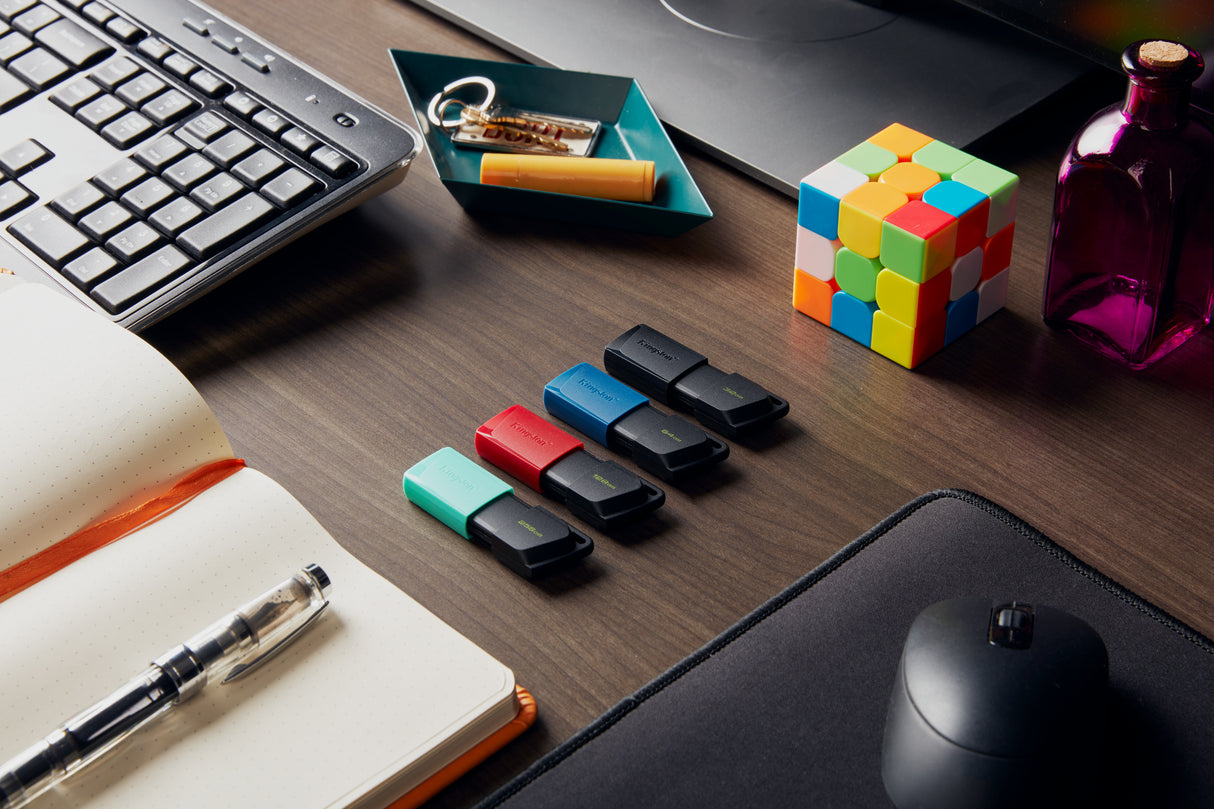 Clé USB 3.2 Kingston DataTraveler Exodia M - 128Go (Rouge/Noir)