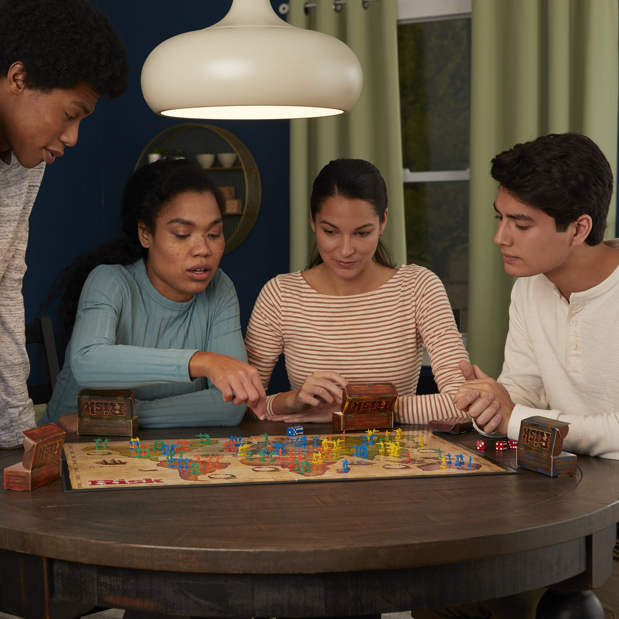 RISK, jeu de société de stratégie pour enfants, des 10 ans, jeu de Plateau, Hasbro Gaming
