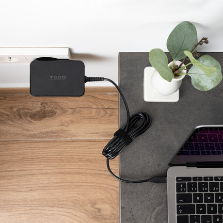 Chargeur universel Tooq pour ordinateur portable 90W 1,8m