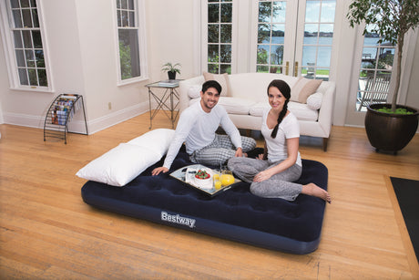 BESTWAY Matelas gonflable floqué Horizon Double + Pompe électrique Sidewinder + Sac – 2 places – Bleu