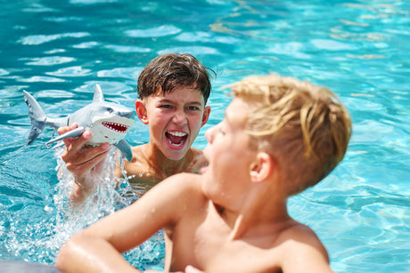 Jouet Interactif - ZURU - Shark Attack Robo Alive - Grand requin blanc avec mouvements réalistes et yeux brillants