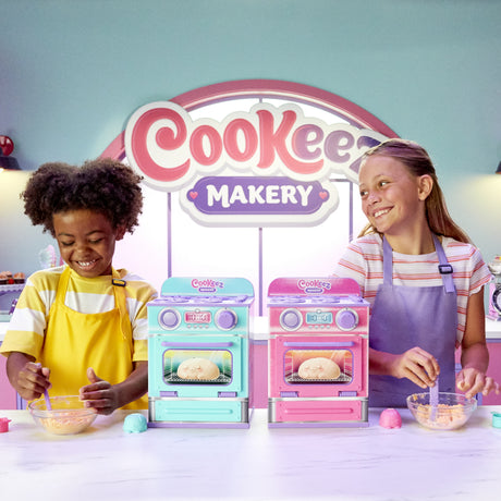 Fabrique a Pâtisserie Rose - MOOSE TOYS - COOKEEZ MAKERY - Four interactif, peluche parfumée et accessoires