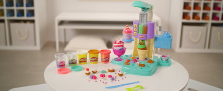 PlayDoh Mes Glaces Arc-en-Ciel, Pâte a modeler, Machine a Creme Glacée factice, 5 pots de 56 g  et accessoires, des 3 ans