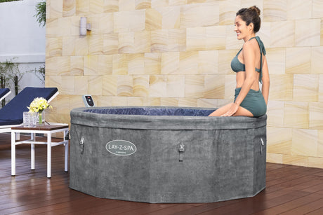 Spa semi rigide BESTWAY - Lay-Z-Spa Carrara - 140 airjets - 170 x 65 cm - 4 a 6 places - Rond (couverture, cartouche, 4 appuie-tete)