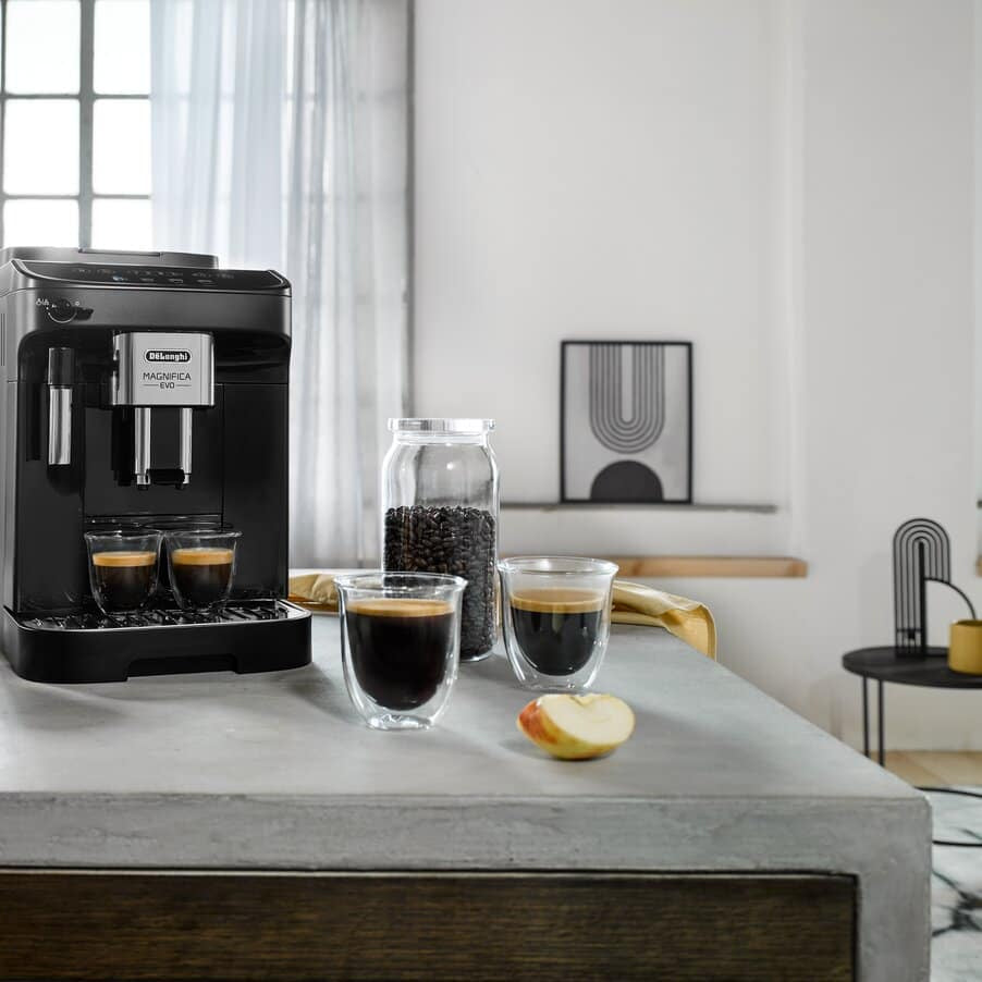 Machine expresso broyeur - De'Longhi - Magnifica evo - ECAM290.22.B - 4 recettes - Noir