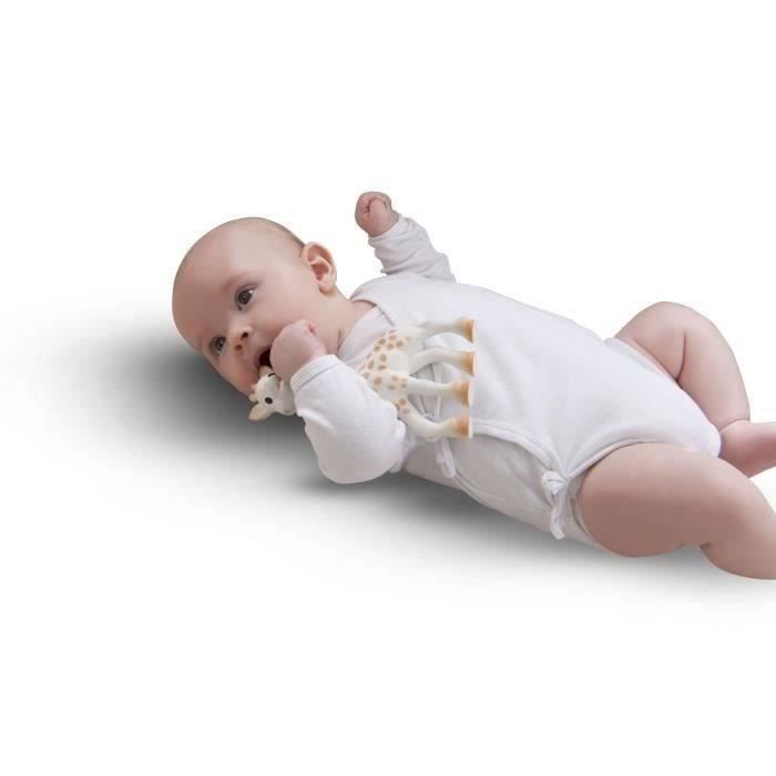 SOPHIE LA GIRAFE avec sa boîte cadeau