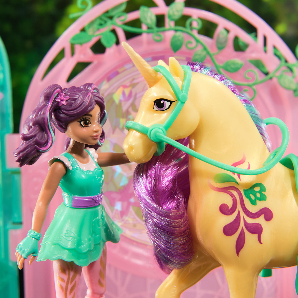SPIN MASTER PLAYSET MINI POUPEE AVA ET LEAF COLOR REVEAL Unicorn Academy