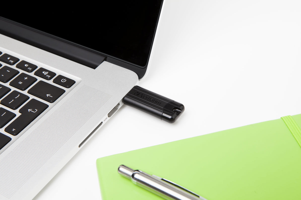 Clé USB 3.2 Verbatim PinStripe - 16Go (Noir)