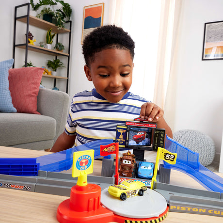 Cars - Piste crash et cascades - Mattel - JHL42