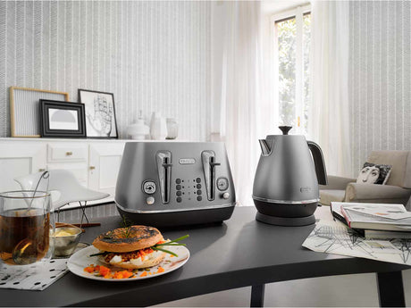 Bouilloire - DELONGHI - KBI2001.S - 2000 W - 1,7 L - Métal mat / Détails chromé