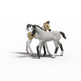 Figurine Soins pour les bébés animaux de Sarah, Schleich 42777 Gamme Horse Club