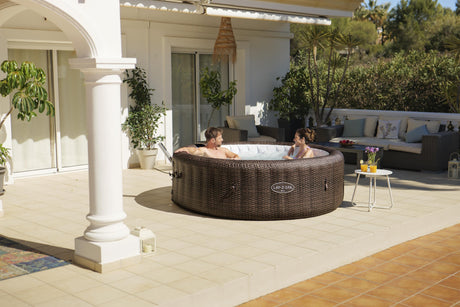 Spa gonflable BESTWAY - Lay-Z-Spa San Fransisco - Hydrojets - 230 x 230 x 71 cm - 5 a 7 places - Carré (couverture, 5 appuie-tete)