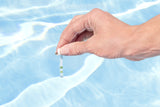 Kit de nettoyage piscine jusqu'a 3,96m - Bestway - Aquaclear - épuisette, flotteur, aspirateur, bande de test, patch de réparation