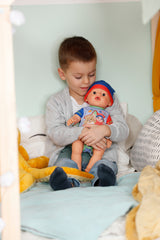 Poupon - BABY BORN - Jonas - 10 fonctions réalistes - 10 accessoires - Bleu et Rouge - 43cm - Des 3 ans