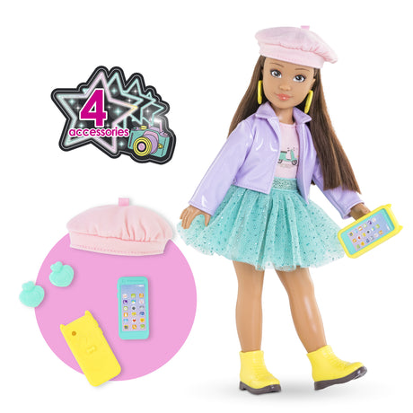 Poupée Mannequin - COROLLE - Luna Fashion Week Paris - 28 cm - 4 accessoires - Senteur vanille - Des 4 ans