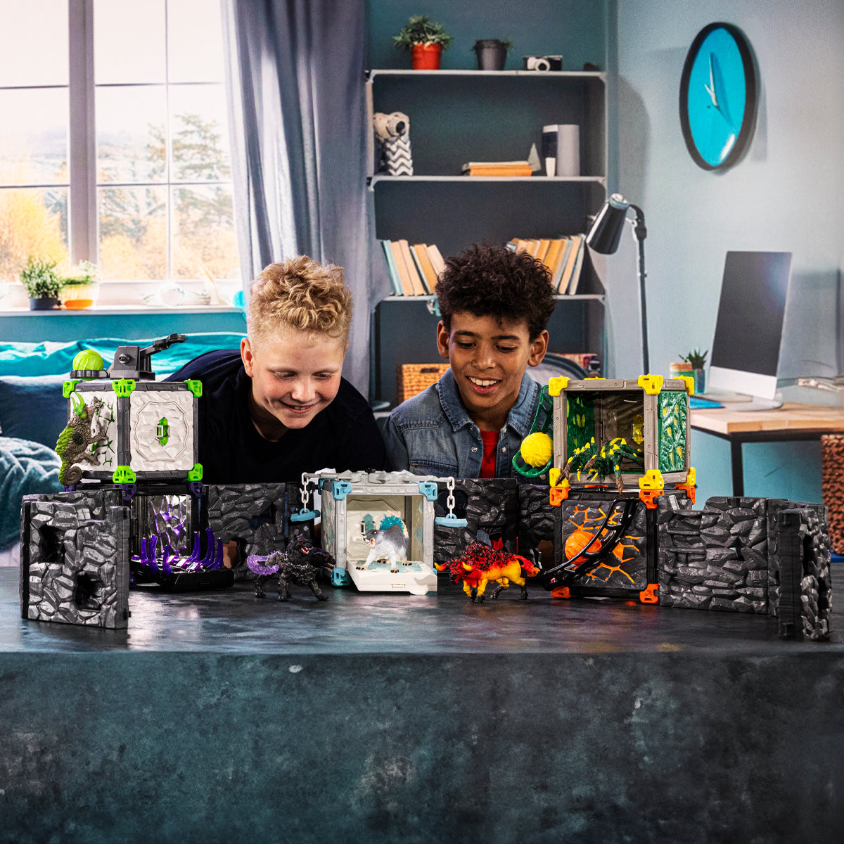 BattleCave Arena: Lave vs Ténebres, arene de combat pour figurines Eldrador, SCHLEICH 42673 Eldrador Creatures, des 7 ans