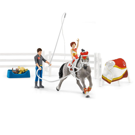 Coffret d'entraînement a la voltige de Mia, coffret schleich avec 18 éléments inclus dont 1 cheval schleich et 2 personnages,