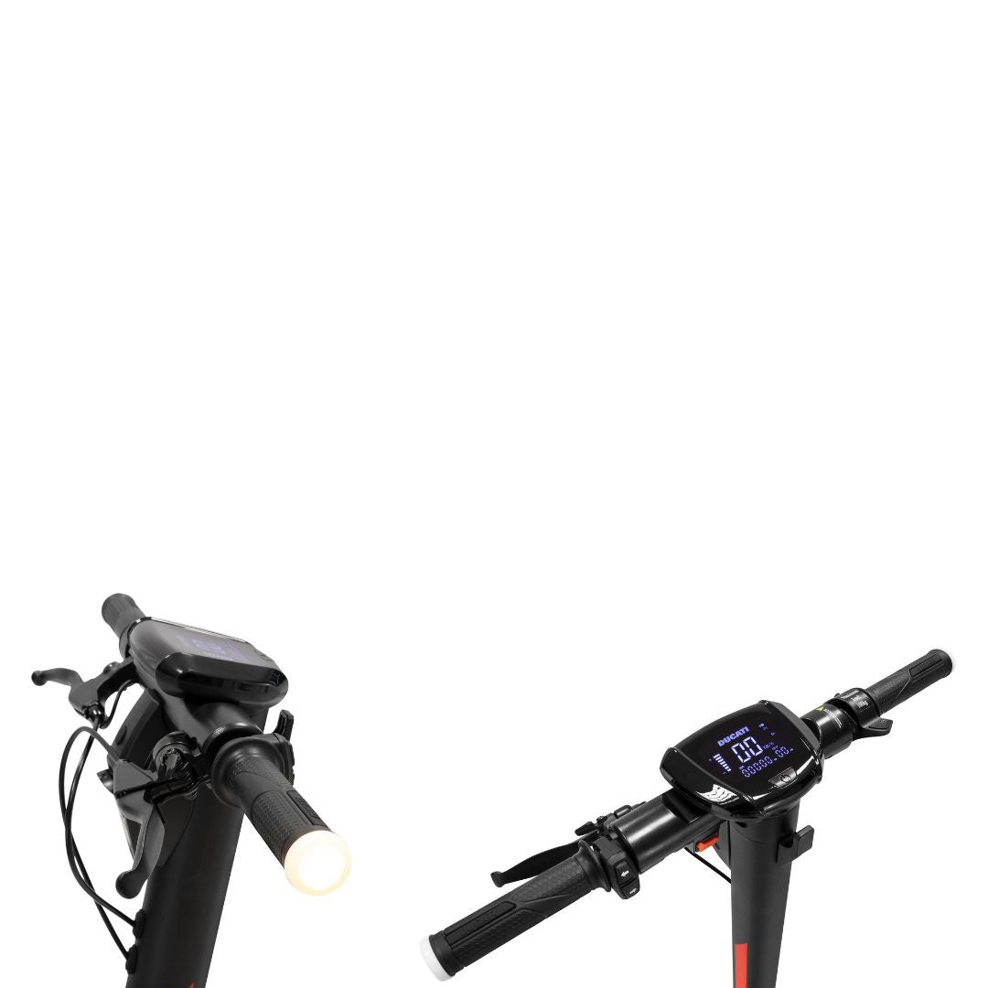 Trottinette DUCATI PRO3R avec clignotants Cadre Mag Moteur 500W 28Nm Pneu 10''