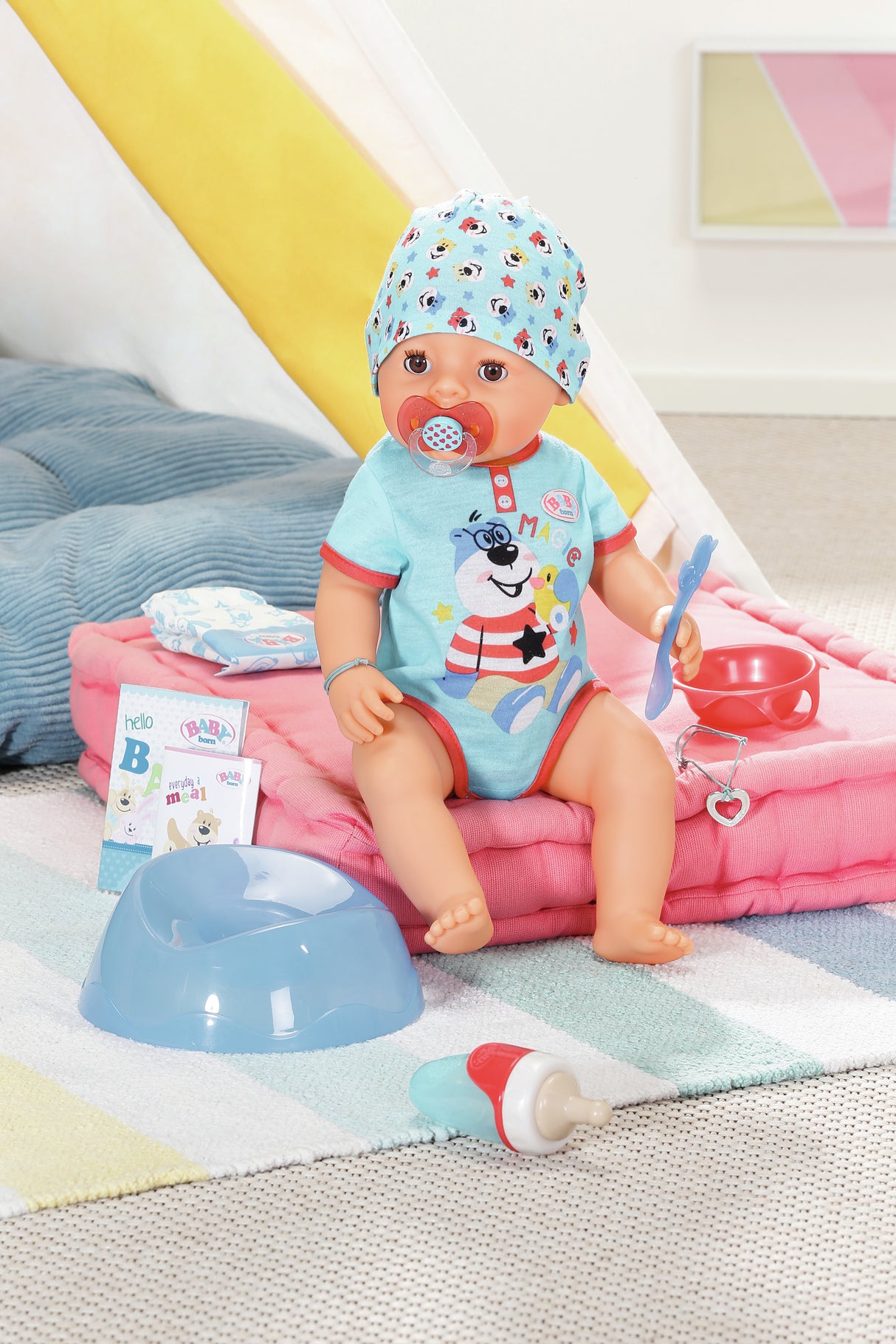 BABY BORN - Magic Boy - Poupée bébé garçon avec 11 accessoires - Mange, dort, pleure et utilise le pot - 43cm - des 3 ans