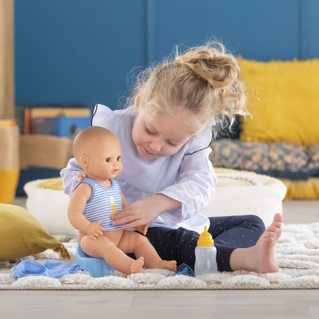 Corolle - Mon Grand Poupon - Paul fait pipi - Poupon 36cm sexué au corps vinyle - Des 2 ans