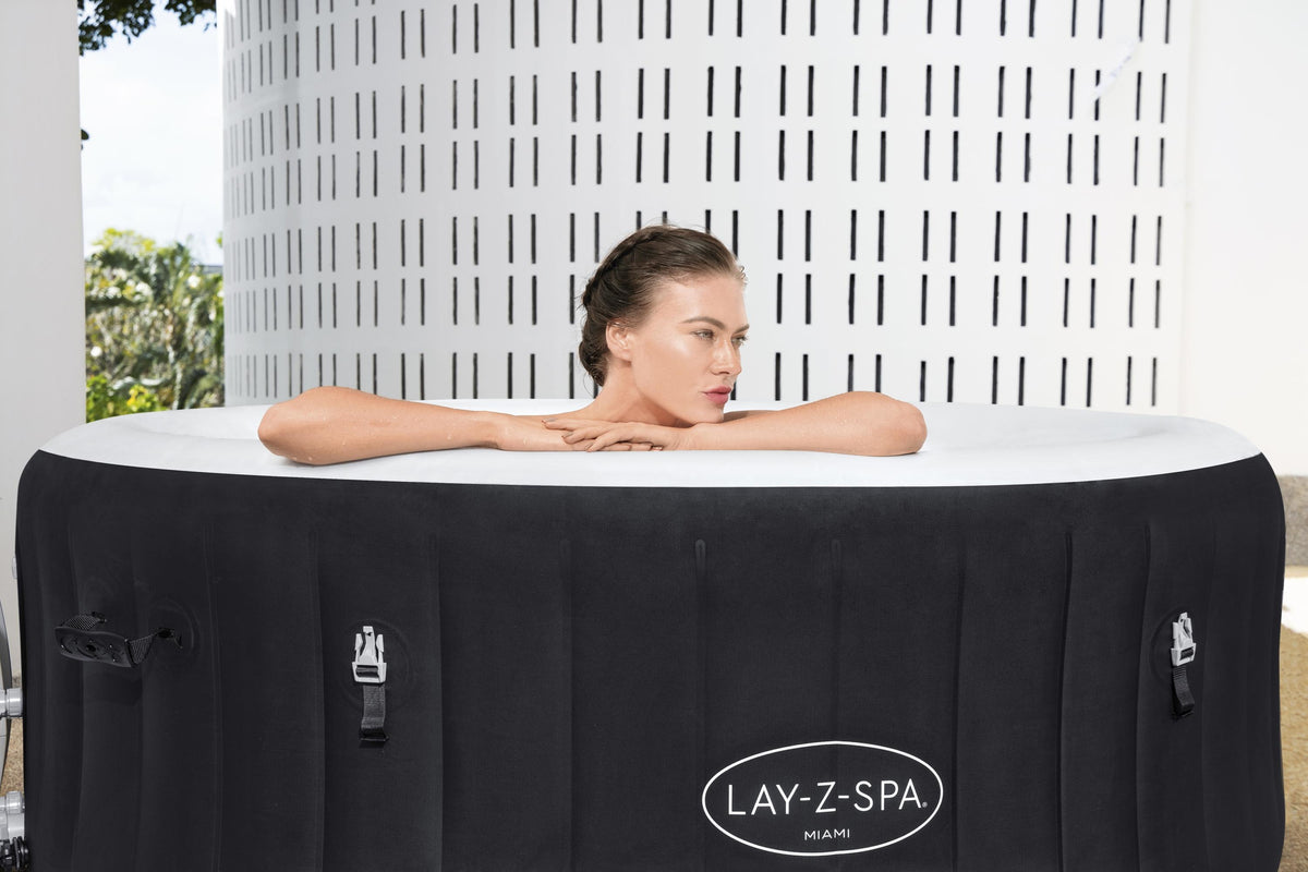 Spa gonflable BESTWAY - Lay-Z-Spa Miami - 120 airjets - 180 x 66 cm - 2 a 4 places - Rond (couverture, cartouche, diffuseur)