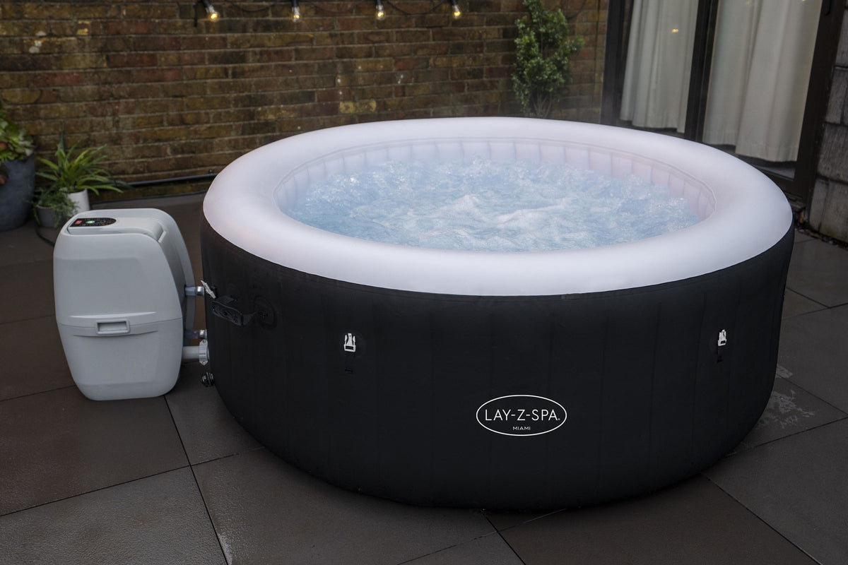 Spa gonflable BESTWAY - Lay-Z-Spa Miami - 120 airjets - 180 x 66 cm - 2 a 4 places - Rond (couverture, cartouche, diffuseur)