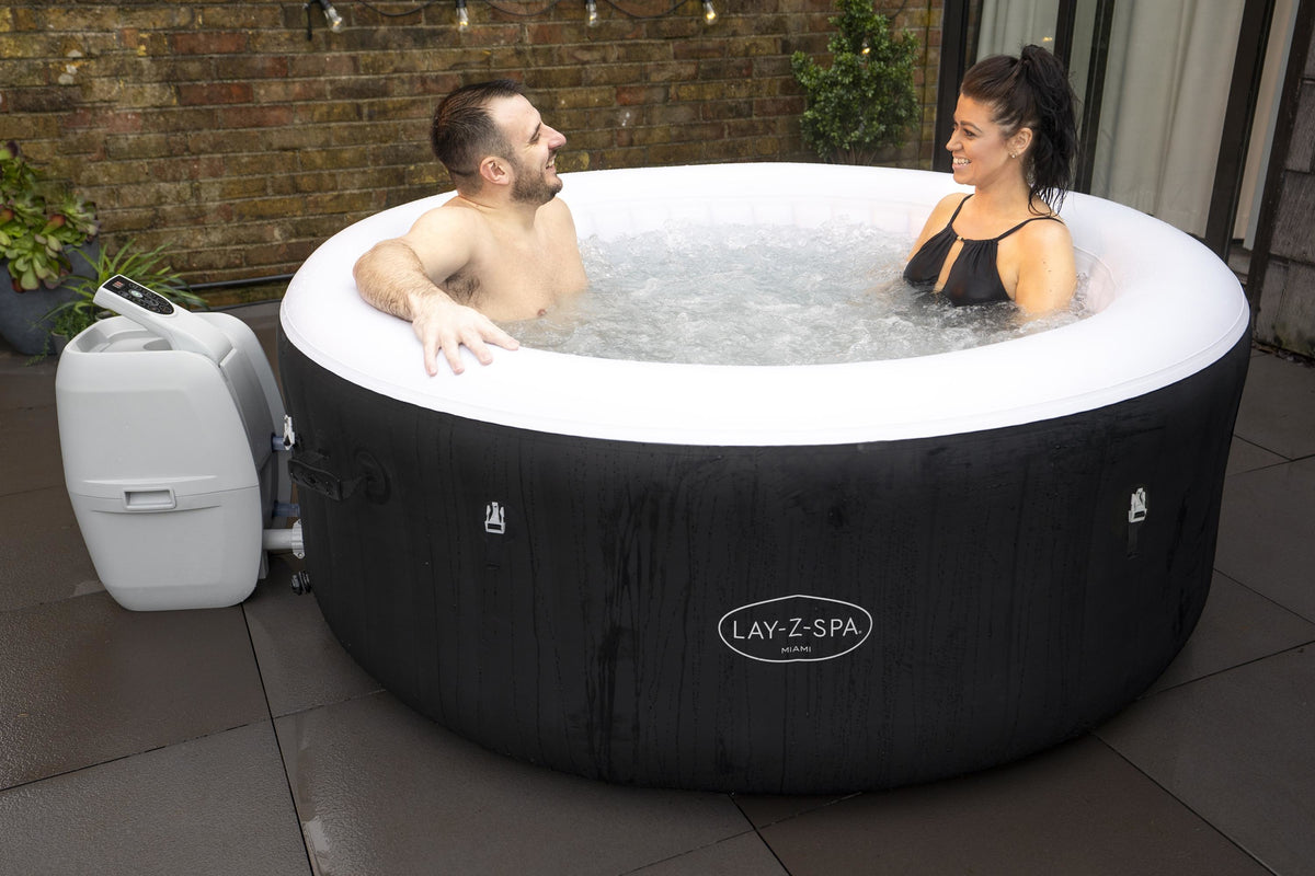 Spa gonflable BESTWAY - Lay-Z-Spa Miami - 120 airjets - 180 x 66 cm - 2 a 4 places - Rond (couverture, cartouche, diffuseur)