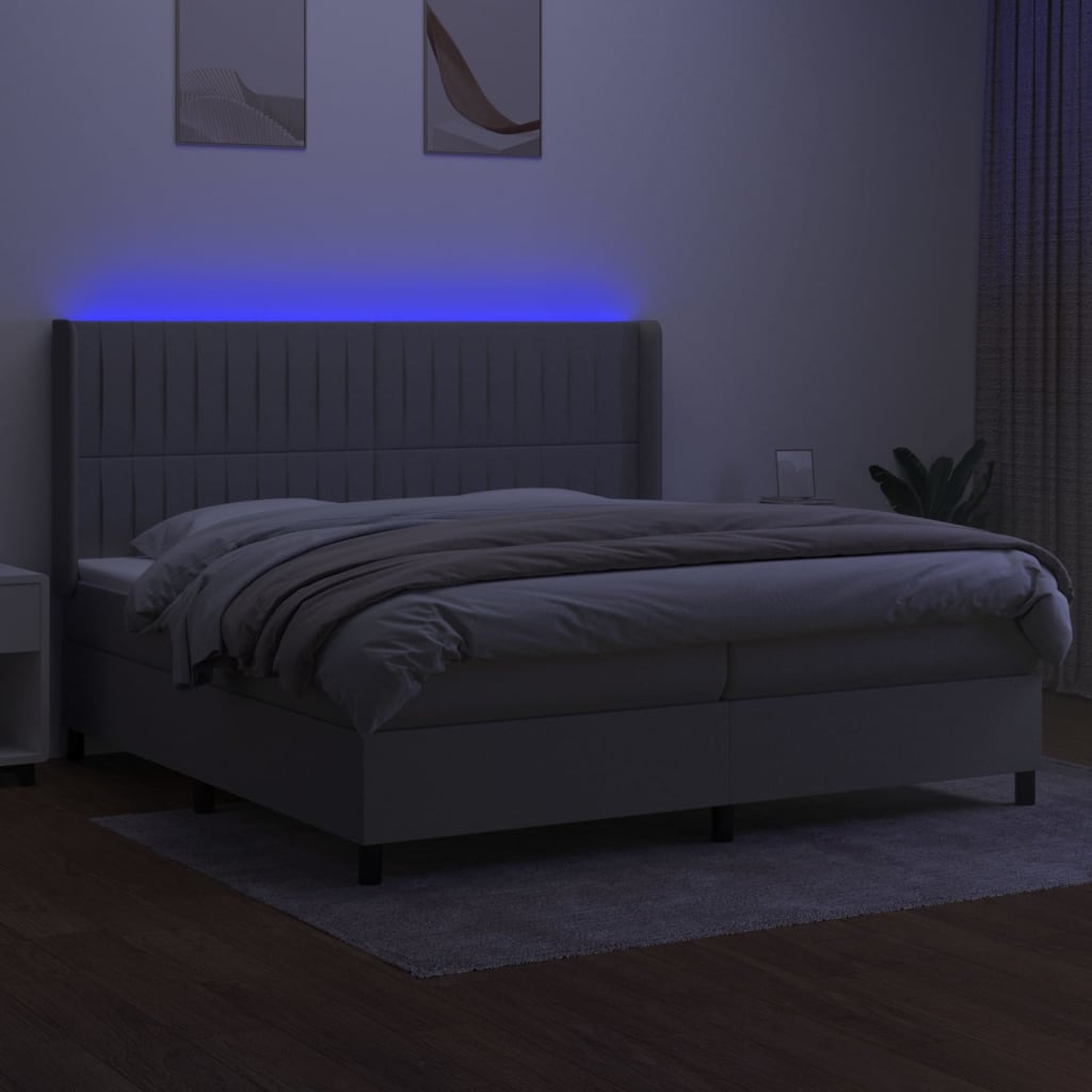 Sommier à lattes de lit matelas LED Gris clair 200x200 cm Tissu