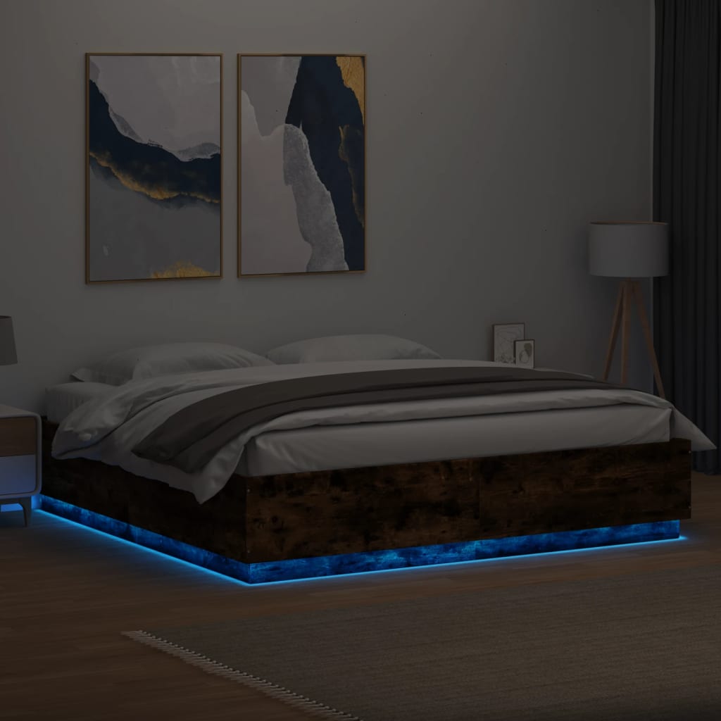 Cadre de lit avec LED sans matelas chêne fumé 200x200 cm