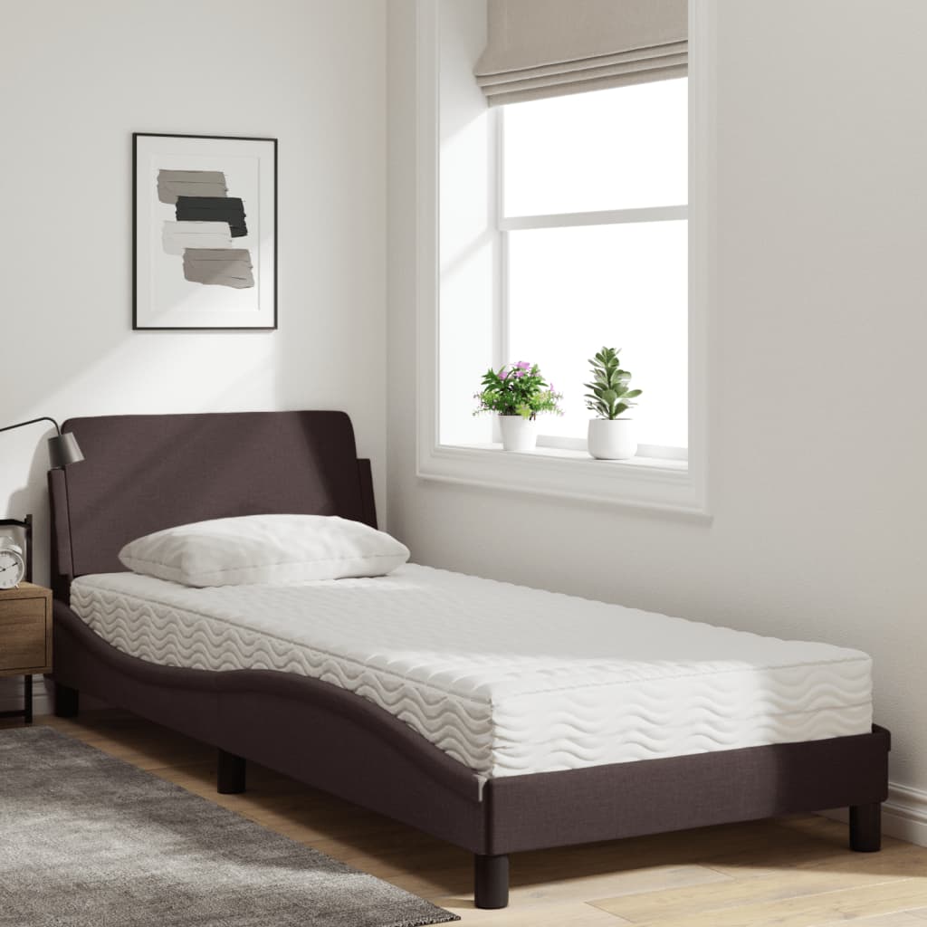 Lit avec matelas marron foncé 90x200 cm tissu