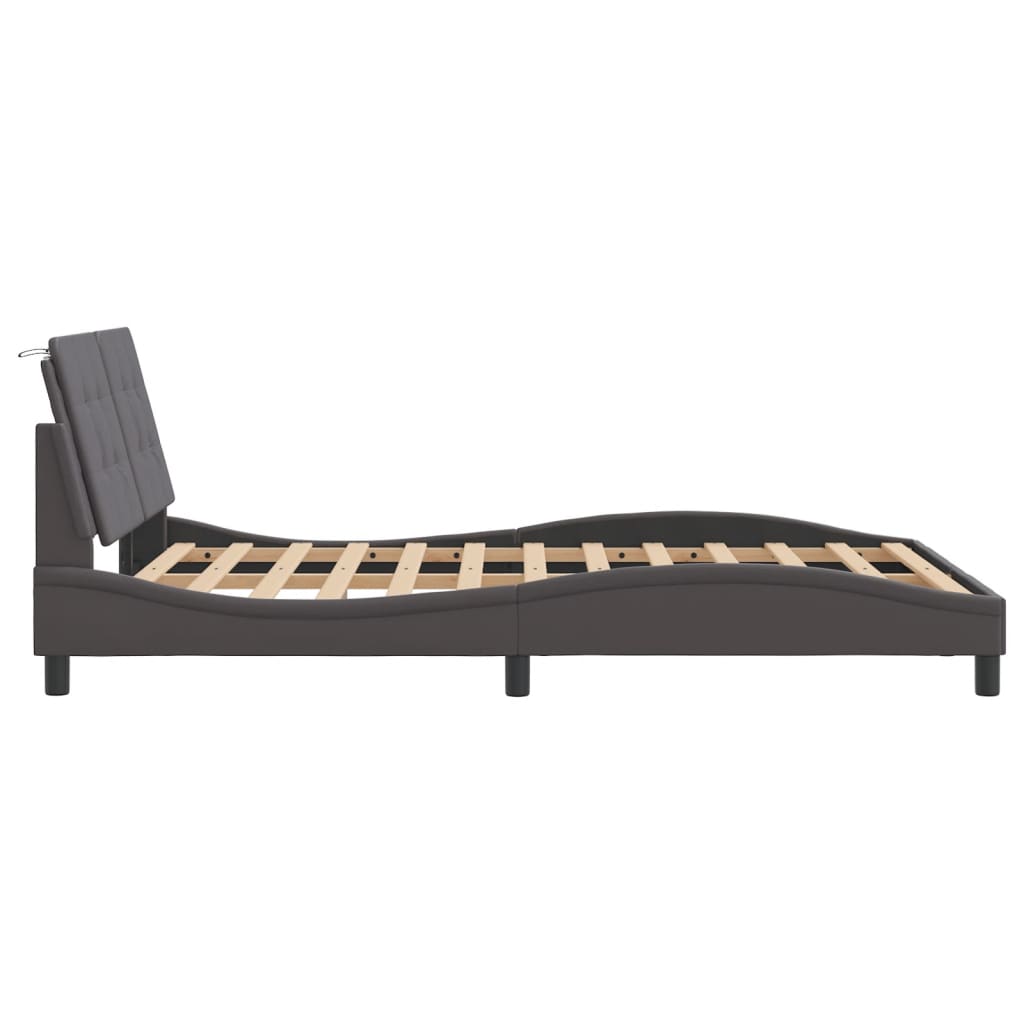 Cadre de lit avec LED sans matelas gris 140x190 cm