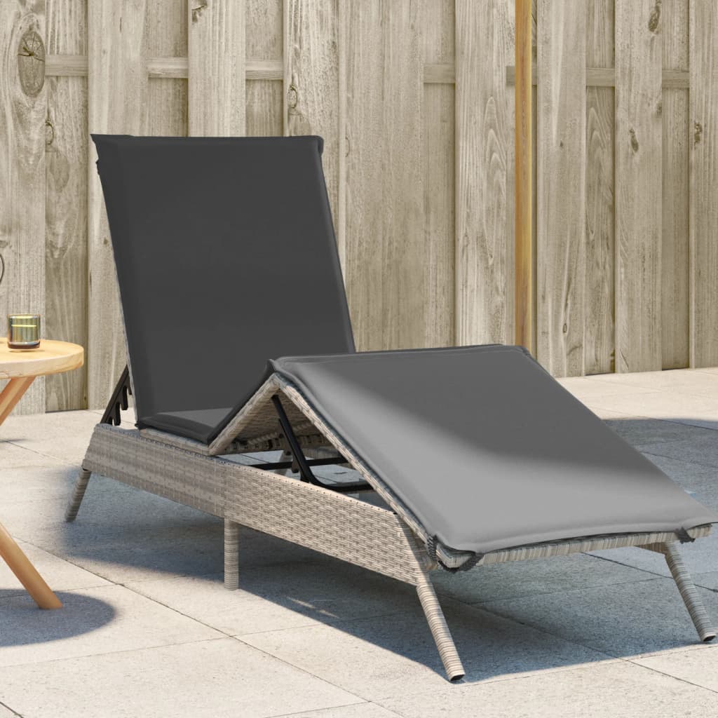 Chaise longue avec coussin gris clair résine tressée