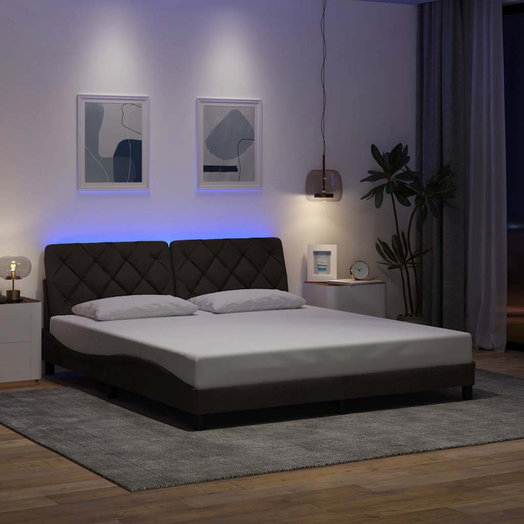 Cadre de lit avec LED sans matelas marron foncé 180x200cm tissu