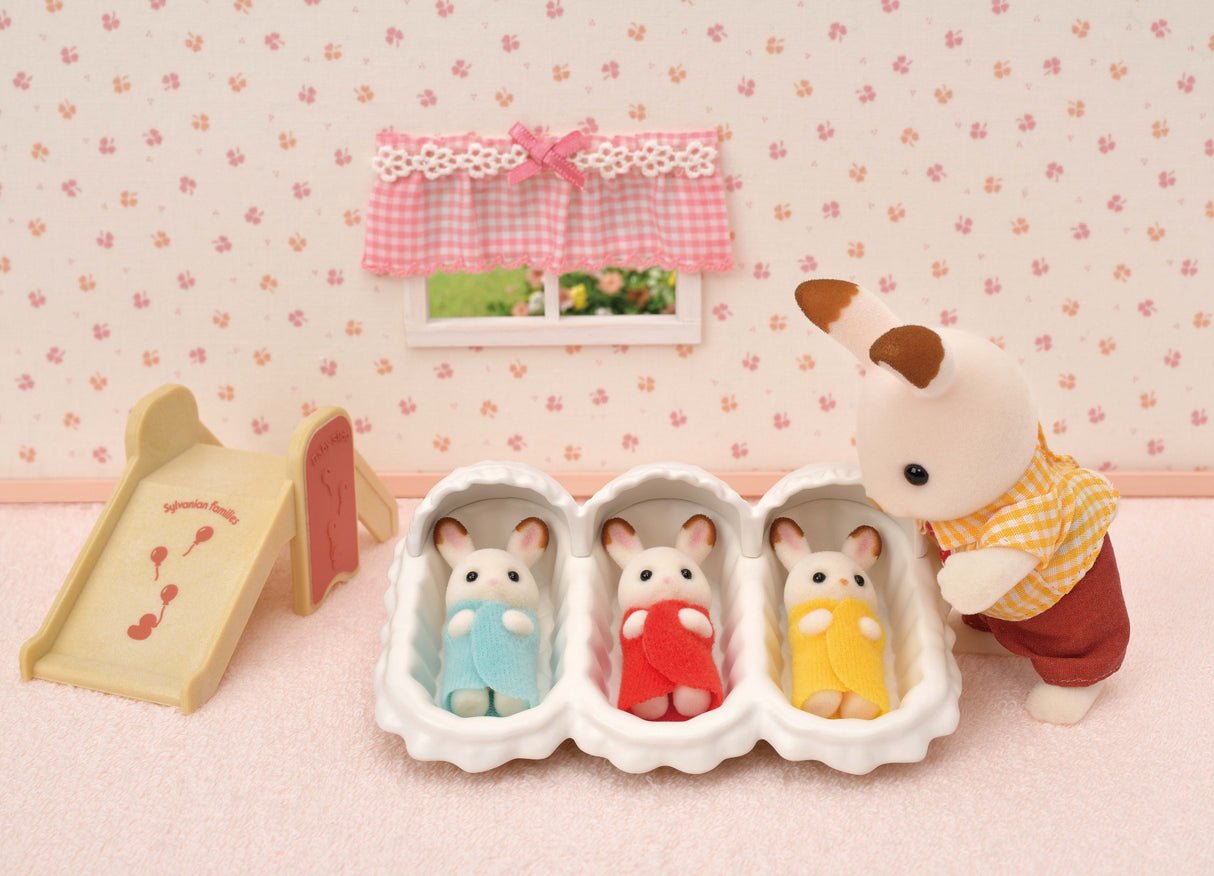Les triplés Lapin Chocolat et accessoires puériculture - Sylvanian Families - 5532