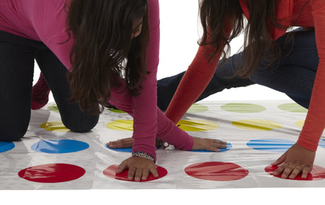 Twister Jeu d'ambiance pour enfants, Jeu d'équilibre fun , A partir de 6 ans, Hasbro Gaming