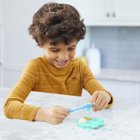 Play-Doh Robot pâtissier, jouet de pâte a modeler avec accessoires de cuisine factices, Kitchen Creations, Des 3 ans