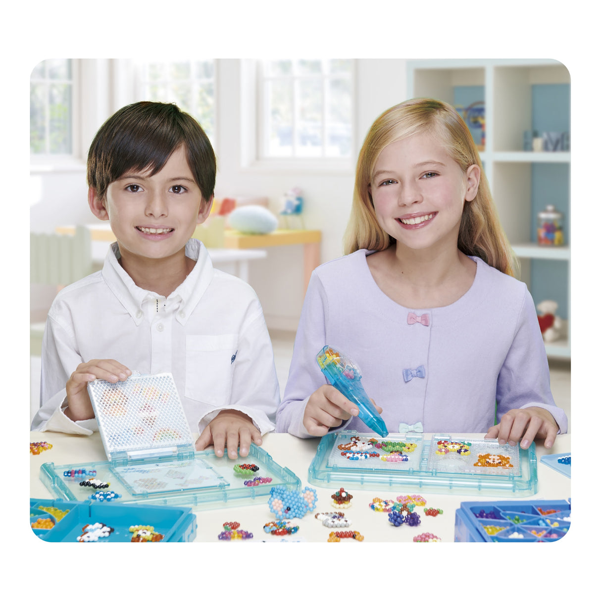 Aquabeads Méga recharge 2400 perles,  perles qui collent avec de l'eau, 31502, 24 couleurs, des 4 ans