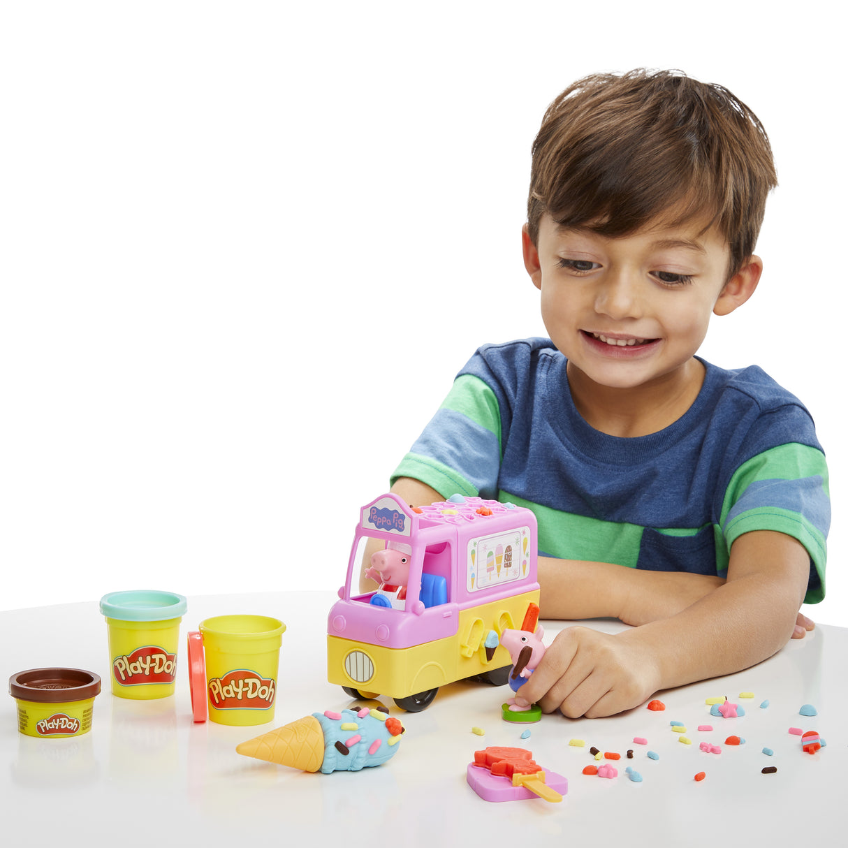 Play-Doh Peppa et le camion de glaces, figurines Peppa et George, 5 pots de pâte a modeler, des 3 ans