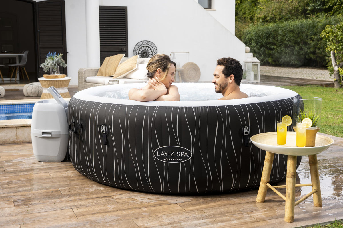 Spa gonflable BESTWAY - Lay-Z-Spa Hollywood - 196 x 66 cm - 4 a 6 places - Rond (Couverture, cartouche, diffuseur, LED...)