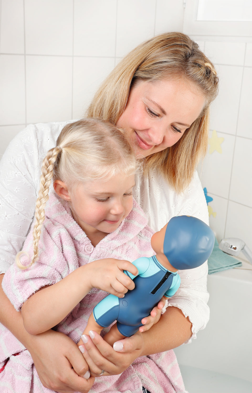 Poupon - BABY BORN -  Ma premiere nage - Poupée garçon 30 cm - Tenue non détachable et bonnet - Jouet de bain - Des 1 an