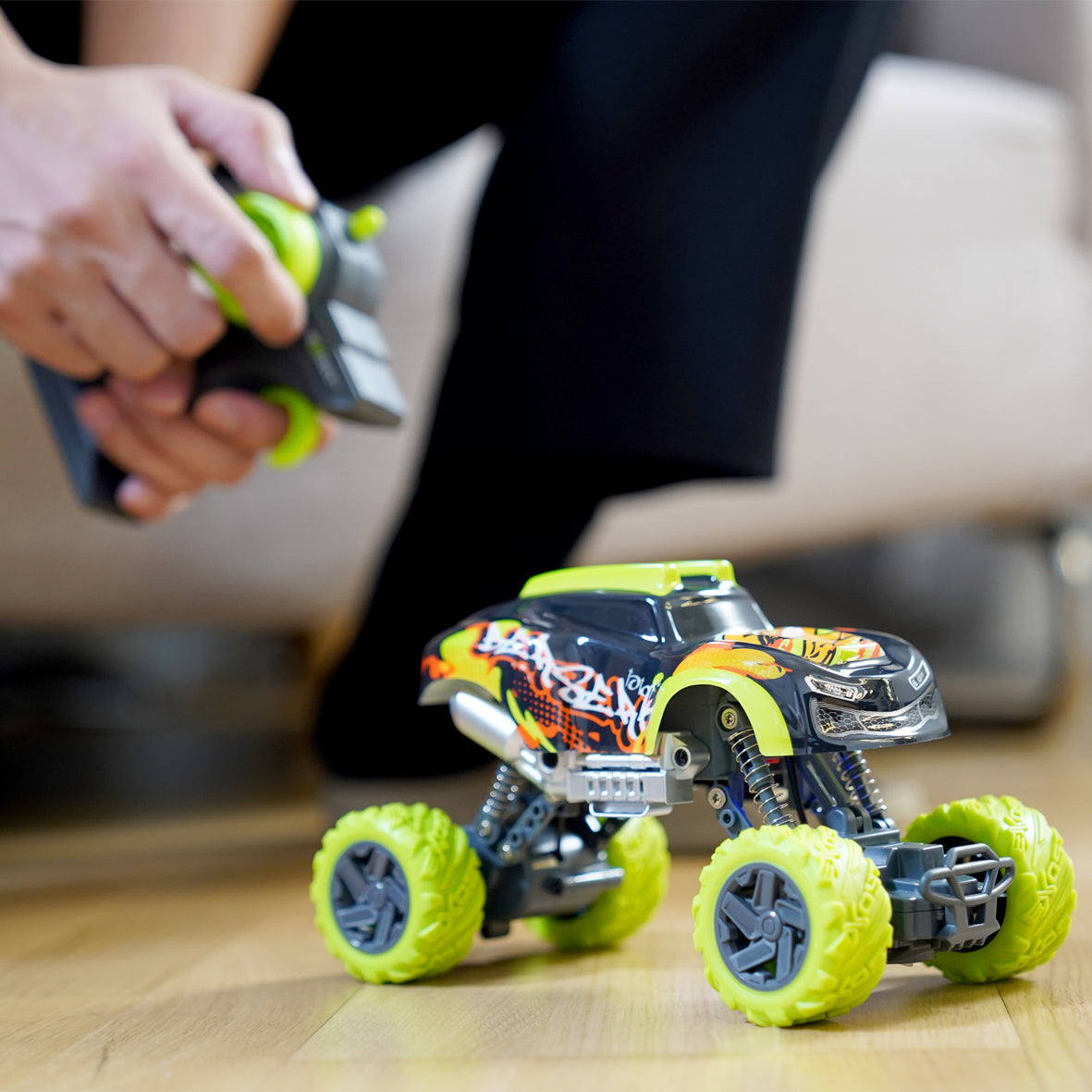 Voiture télécommandée 4x4 EXOST X-CRAWLER avec suspensions avant et arriere - 20cm - Des 5 ans