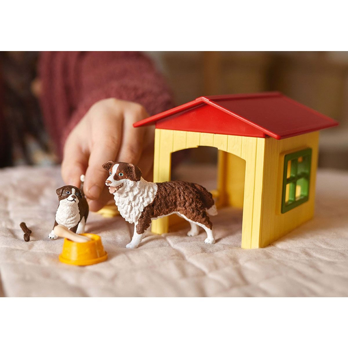 Figurine Niche pour Chien , pour enfants des 3 ans, coffret, 18,8 x 8,2 x 14,7 cm - Schleich 42573 FARM WORLD