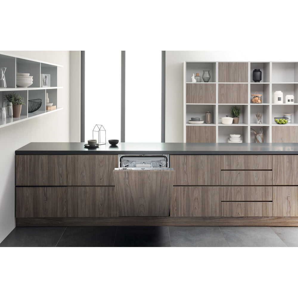 Lave-vaisselle tout encastrable HOTPOINT HI5030WEF - 14 couverts - Induction - L60cm - 43 dB - tiroir a couverts