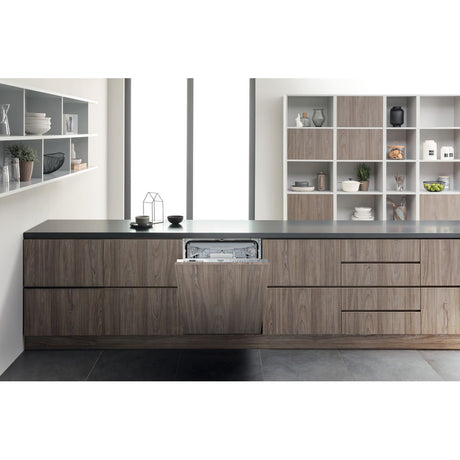 Lave-vaisselle tout encastrable HOTPOINT HI5030WEF - 14 couverts - Induction - L60cm - 43 dB - tiroir a couverts