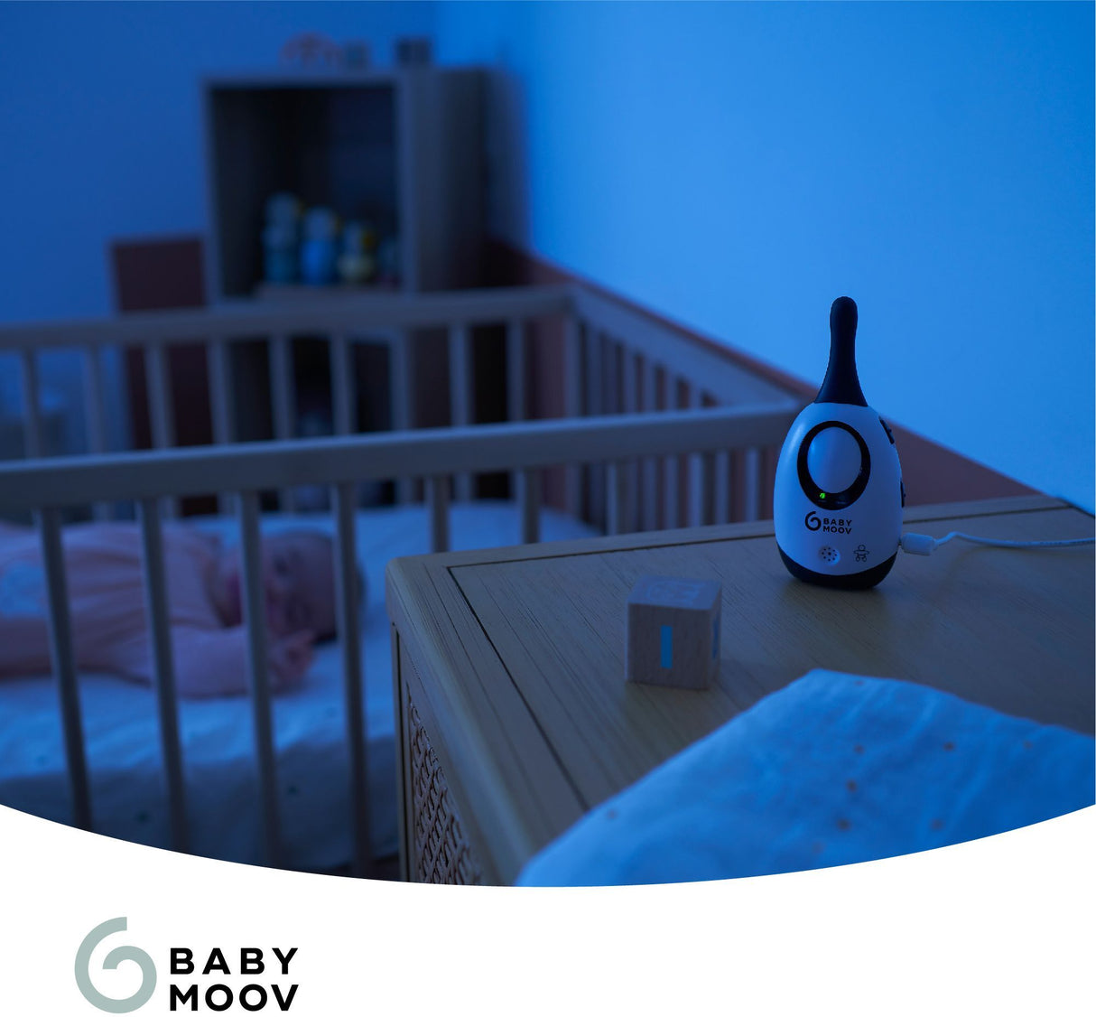 Babyphone - BABYMOOV - Portée 300m - Audio Simply Care avec fonction VOX - Double alarme et 2 adaptateurs